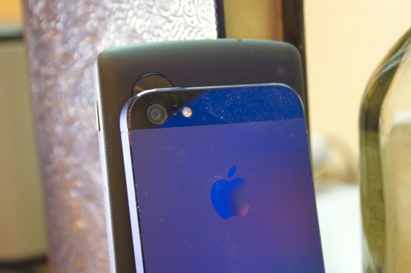 Die Kamera des Nexus 5 ist gut, wird aber sogar vom iPhone 5 geschlagen.